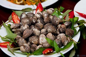 Sò Huyết Hấp Sả